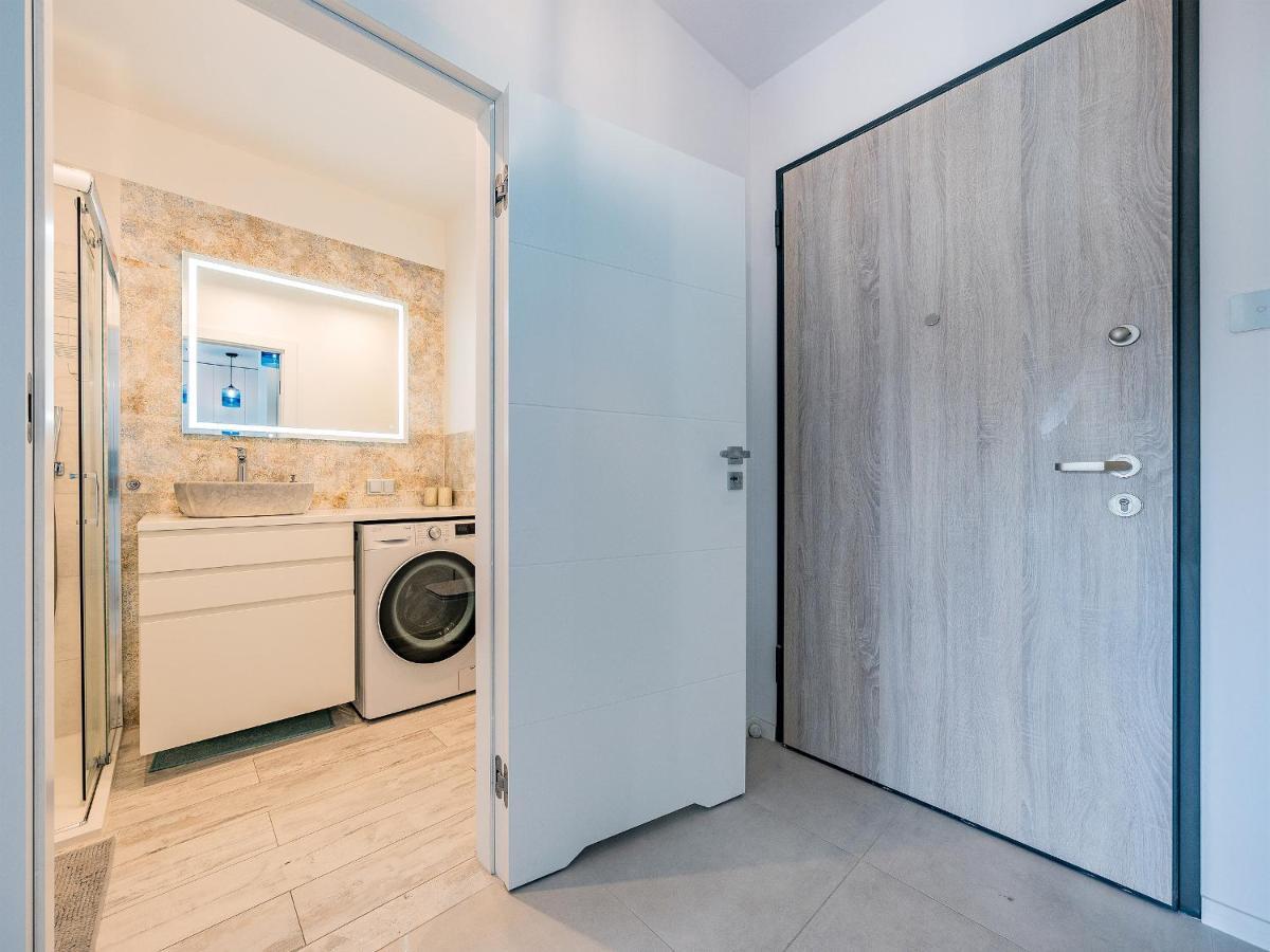 Hello Apartments Letnica With Private Parking Danzica Esterno foto